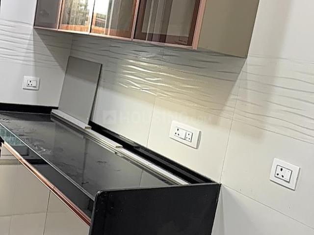2 BHK Apartment in Malad West for resale Mumbai. The reference number is 18382066