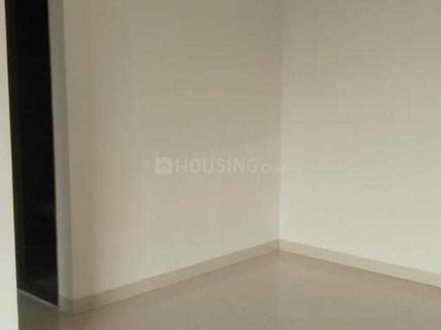 2 BHK Apartment in Malad West for resale Mumbai. The reference number is 18759310