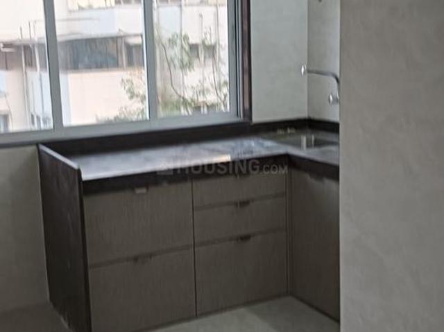 2 BHK Apartment in Malad West for resale Mumbai. The reference number is 18817211