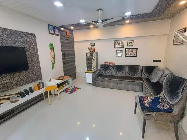 2 BHK Apartment in Malad West for resale Mumbai. The reference number is 19042660