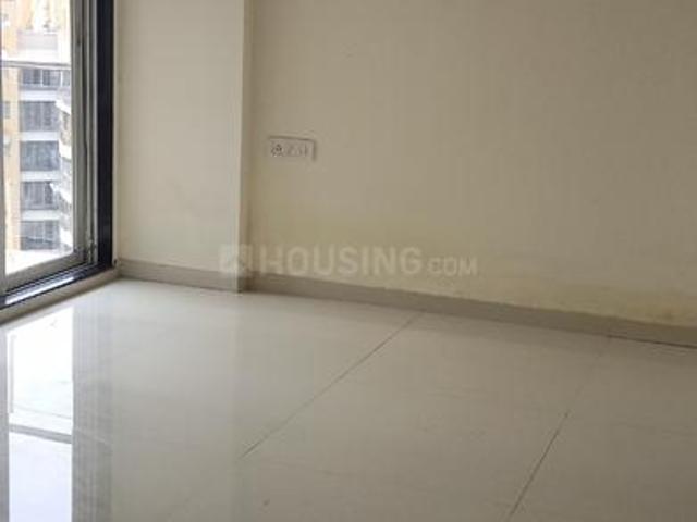 2 BHK Apartment in Malad West for resale Mumbai. The reference number is 19173007