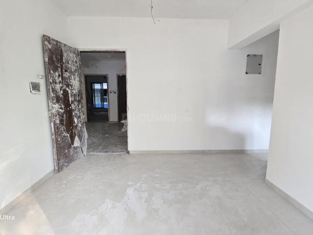 2 BHK Apartment in Malad West for resale Mumbai. The reference number is 19244480