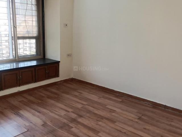 2 BHK Apartment in Malad West for resale Mumbai. The reference number is 19372185