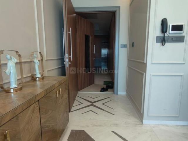 2 BHK Apartment in Malad West for resale Mumbai. The reference number is 19329261