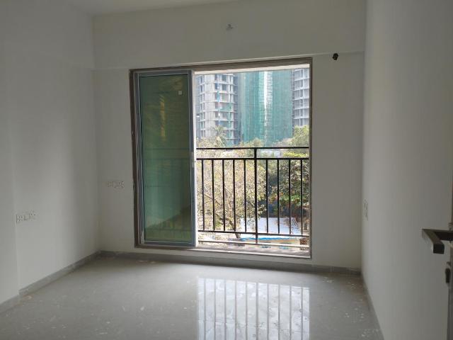 2 BHK Apartment in Malad West for resale Mumbai. The reference number is 19441599
