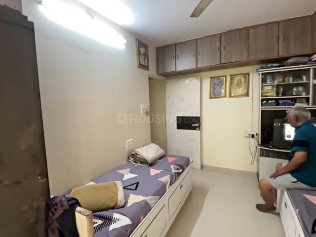 2 BHK Apartment in Malad West for resale Mumbai. The reference number is 19480844