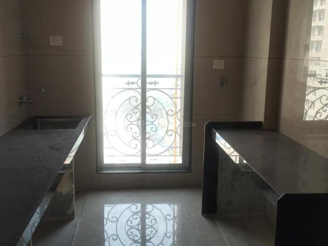 2 BHK Apartment in Malad West for resale Mumbai. The reference number is 19410976