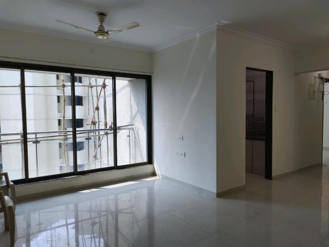 2 BHK Apartment in Malad West for resale Mumbai. The reference number is 19545365