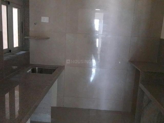 2 BHK Apartment in Malad West for resale Mumbai. The reference number is 19751284