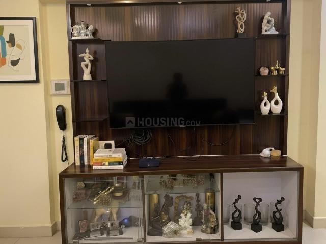 2 BHK Apartment in Malad West for resale Mumbai. The reference number is 19877942
