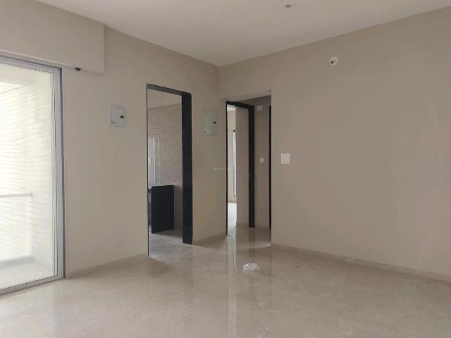 2 BHK Apartment in Malad West for resale Mumbai. The reference number is 19960710