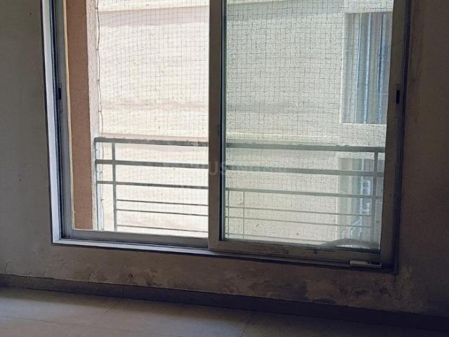 2 BHK Apartment in Malad West for resale Mumbai. The reference number is 19983202