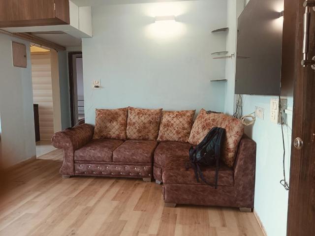 2 BHK Apartment in Malad West for resale Mumbai. The reference number is 19984147