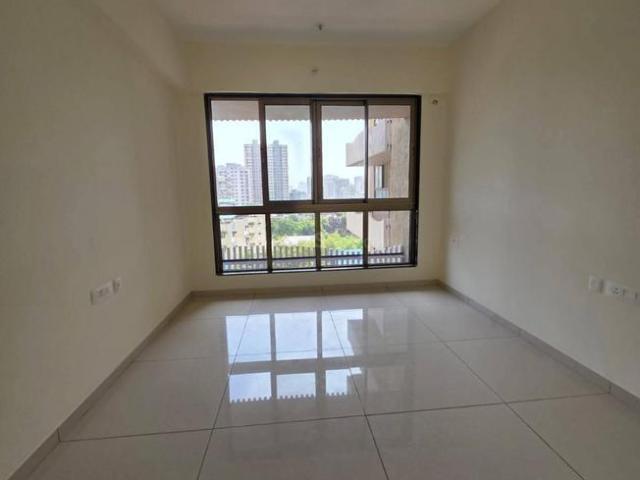 2 BHK Apartment in Malad West for resale Mumbai. The reference number is 19984461