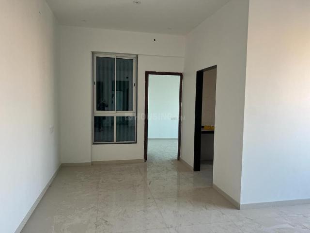 2 BHK Apartment in Malad West for resale Mumbai. The reference number is 19985054