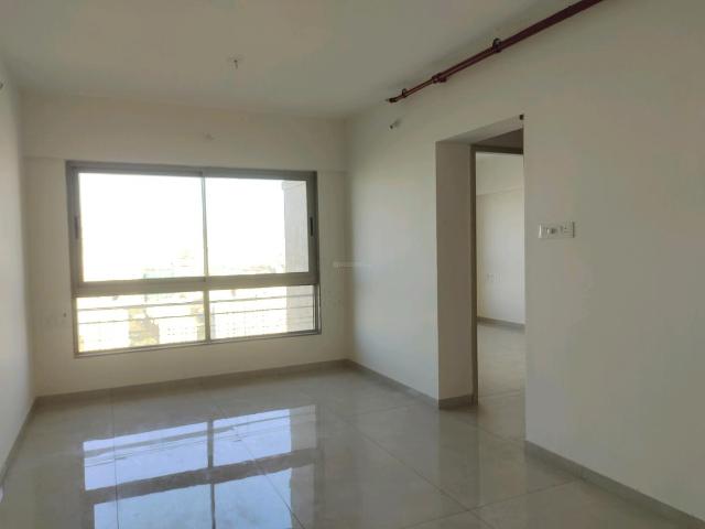 2 BHK Apartment in Malad West for resale Mumbai. The reference number is 19995767