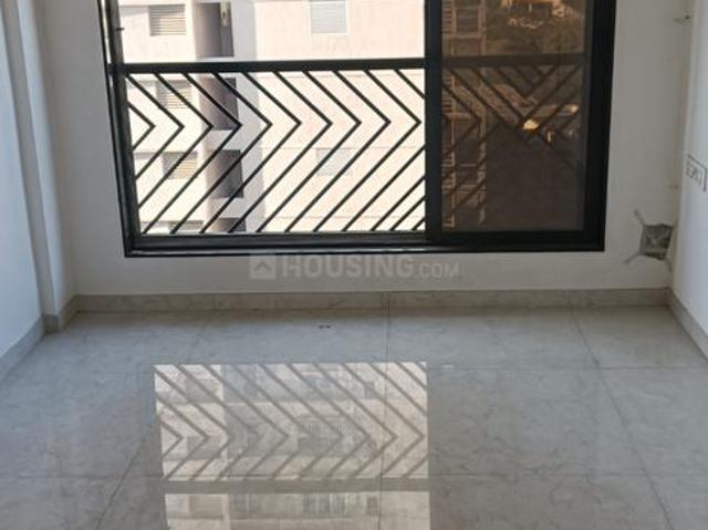 2 BHK Apartment in Malad West for resale Mumbai. The reference number is 19903431
