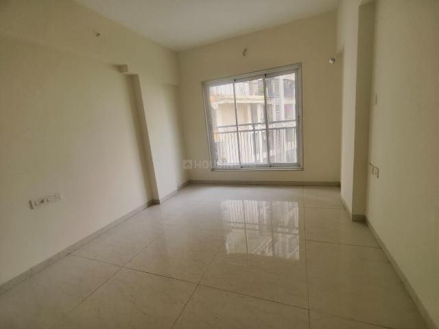 2 BHK Apartment in Malad West for resale Mumbai. The reference number is 19939417