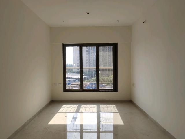 2 BHK Apartment in Malad West for resale Mumbai. The reference number is 20061548