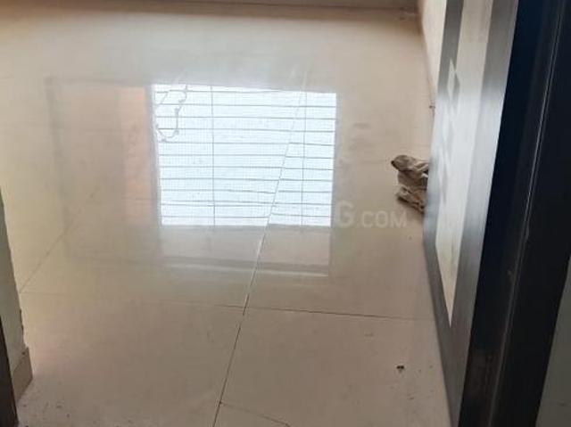 2 BHK Apartment in Malad West for resale Mumbai. The reference number is 20076189