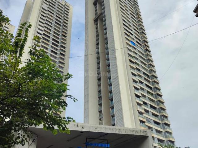 2 BHK Apartment in Malad West for resale Mumbai. The reference number is 20011610