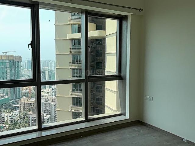 2 BHK Apartment in Malad West for resale Mumbai. The reference number is 20021576
