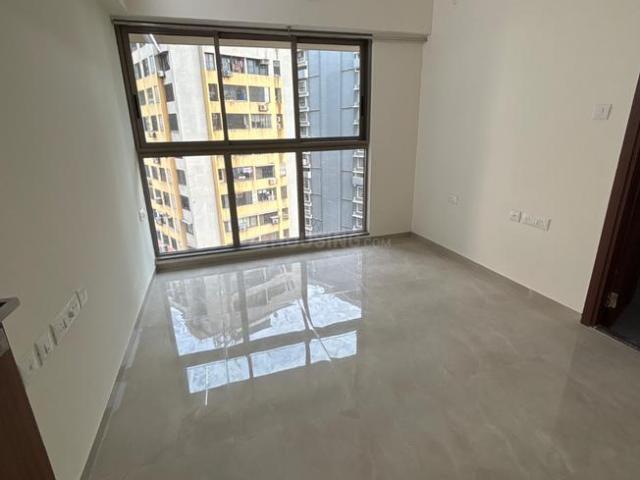 2 BHK Apartment in Malad West for resale Mumbai. The reference number is 20024217