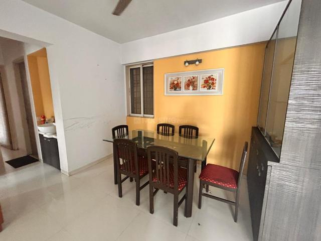 2 BHK Apartment in Malad West for resale Mumbai. The reference number is 20182417