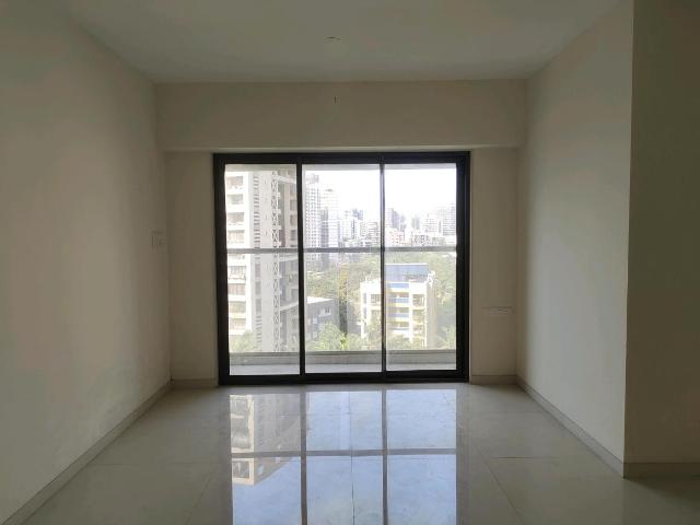 2 BHK Apartment in Malad West for resale Mumbai. The reference number is 20285695