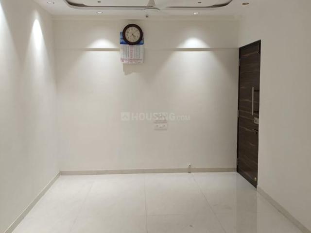 2 BHK Apartment in Malad West for resale Mumbai. The reference number is 20287673