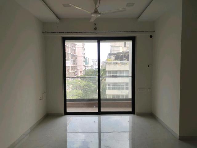 2 BHK Apartment in Malad West for resale Mumbai. The reference number is 20299260