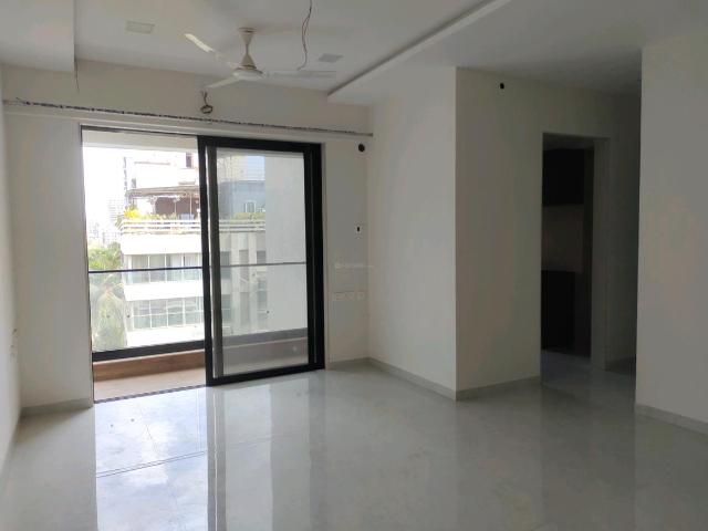 2 BHK Apartment in Malad West for resale Mumbai. The reference number is 20299267