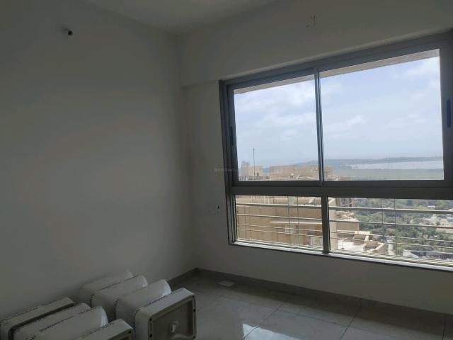 2 BHK Apartment in Malad West for resale Mumbai. The reference number is 20202170