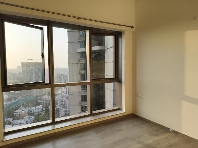 2 BHK Apartment in Malad West for resale Mumbai. The reference number is 20218221