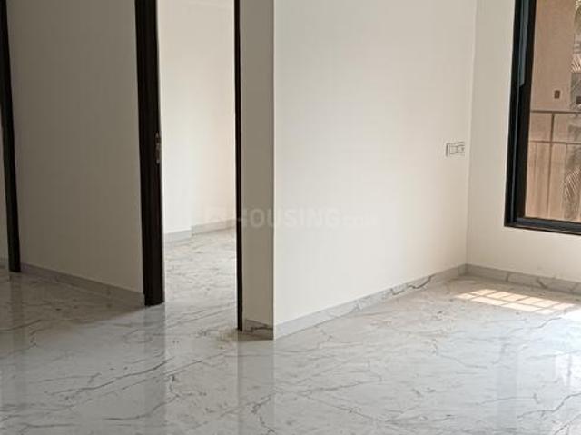 2 BHK Apartment in Malad West for resale Mumbai. The reference number is 20222455