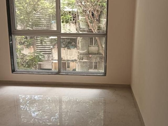 2 BHK Apartment in Malad West for resale Mumbai. The reference number is 20347639