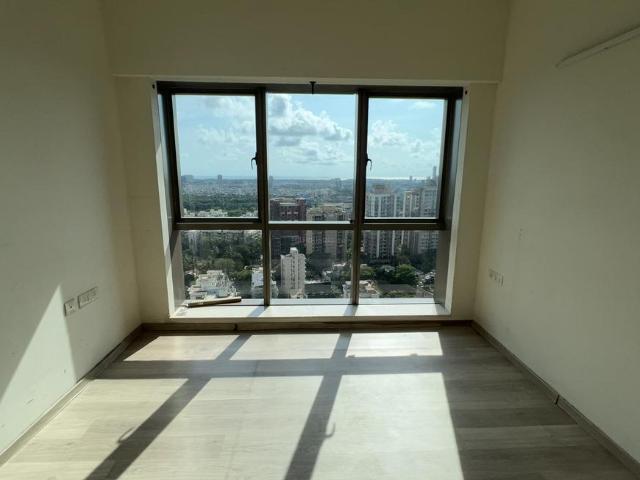 2 BHK Apartment in Malad West for resale Mumbai. The reference number is 20309270