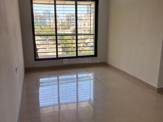 2 BHK Apartment in Malad West for resale Mumbai. The reference number is 20318740