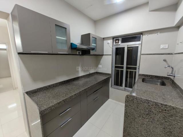 2 BHK Apartment in Malad West for resale Mumbai. The reference number is 20320301