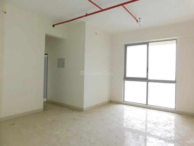 2 BHK Apartment in Malad West for resale Mumbai. The reference number is 20330440