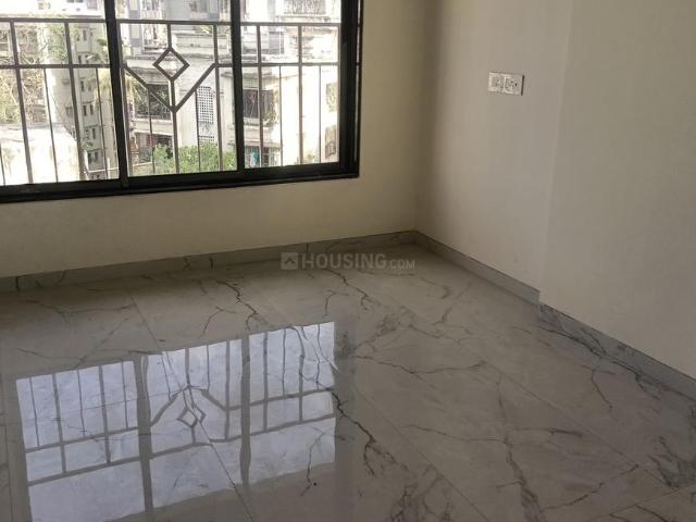 2 BHK Apartment in Malad West for resale Mumbai. The reference number is 20336153