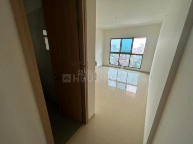 2 BHK Apartment in Malad West for resale Mumbai. The reference number is 20440243