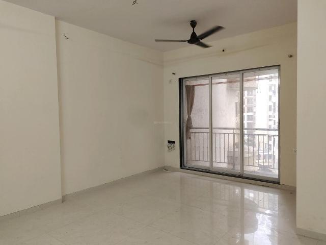 2 BHK Apartment in Malad West for resale Mumbai. The reference number is 20447159