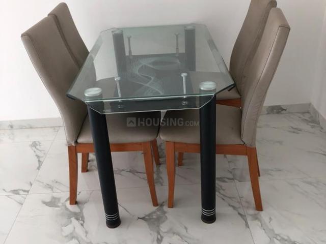 2 BHK Apartment in Malad West for resale Mumbai. The reference number is 20461027