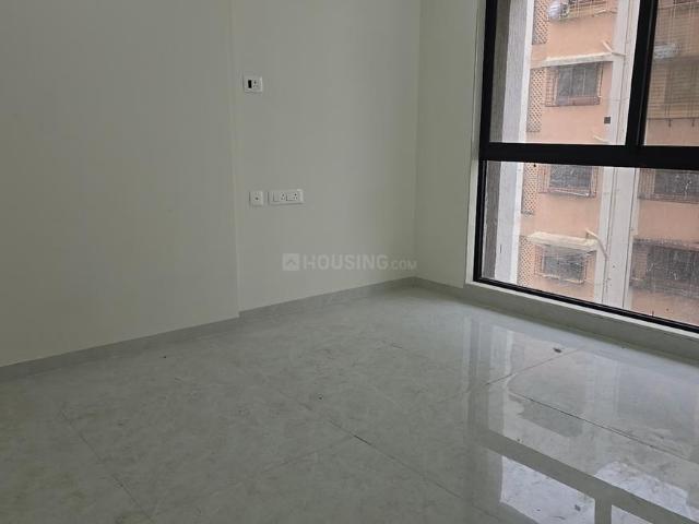 2 BHK Apartment in Malad West for resale Mumbai. The reference number is 20464495