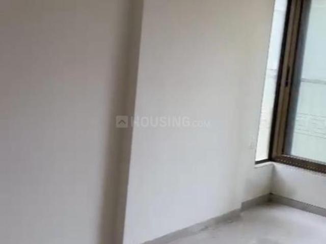 2 BHK Apartment in Malad West for resale Mumbai. The reference number is 20470066