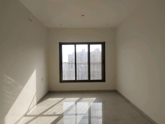 2 BHK Apartment in Malad West for resale Mumbai. The reference number is 20484568