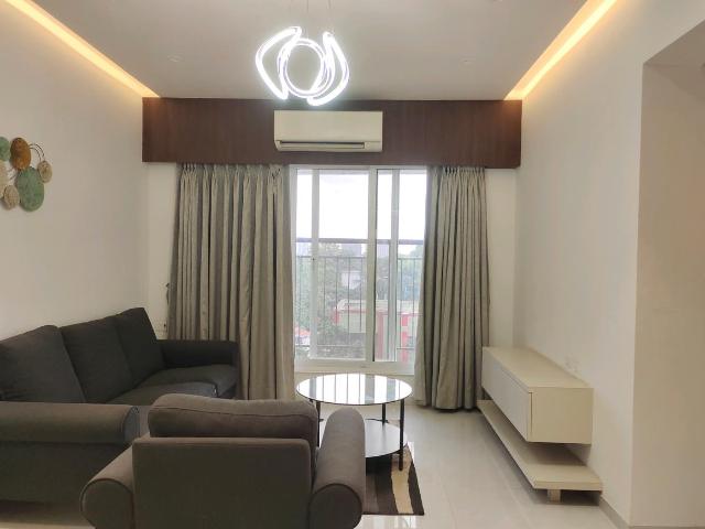 2 BHK Apartment in Malad West for resale Mumbai. The reference number is 20484746