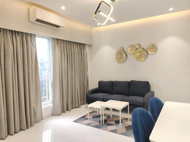 2 BHK Apartment in Malad West for resale Mumbai. The reference number is 20484749