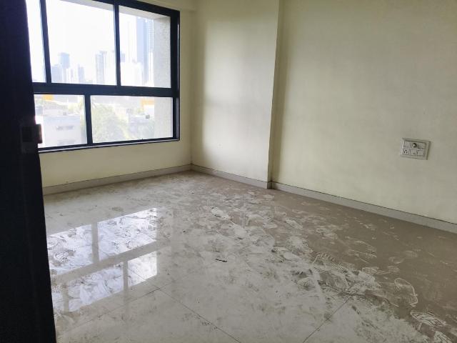 2 BHK Apartment in Malad West for resale Mumbai. The reference number is 20493071